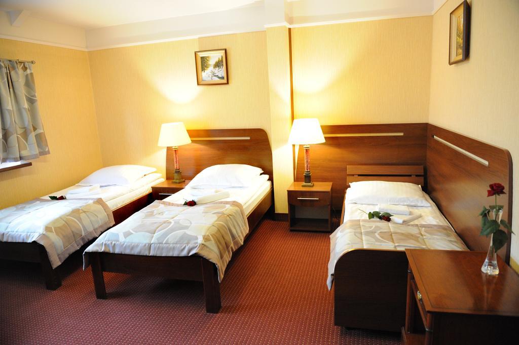 Hotel Czardasz Koziegłowy Szoba fotó